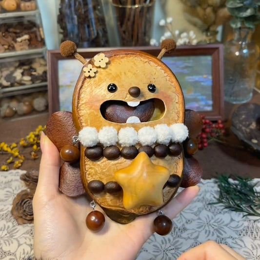 Honey Bee Handmade Pod Doll — Double-Sided Open-Mouth Bloom Edition