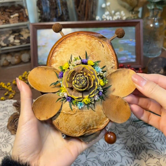 Honey Bee Handmade Pod Doll — Double-Sided Open-Mouth Bloom Edition